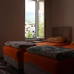 Rea Apartmants