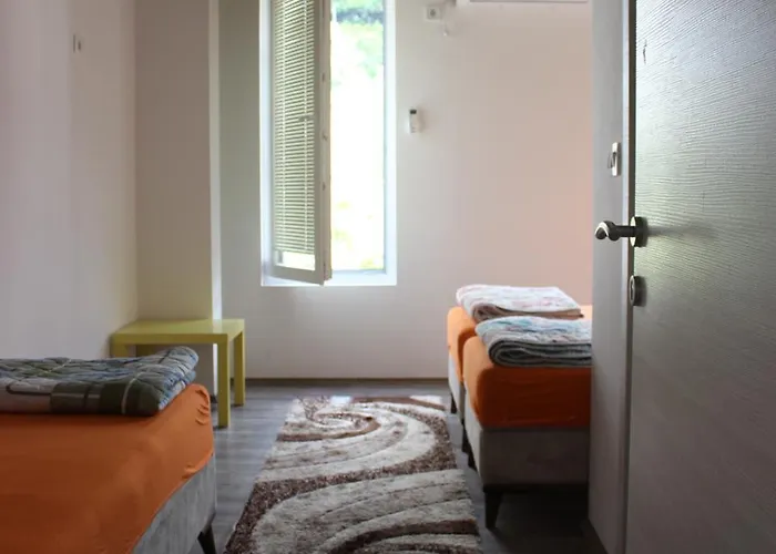 Rea Apartmants