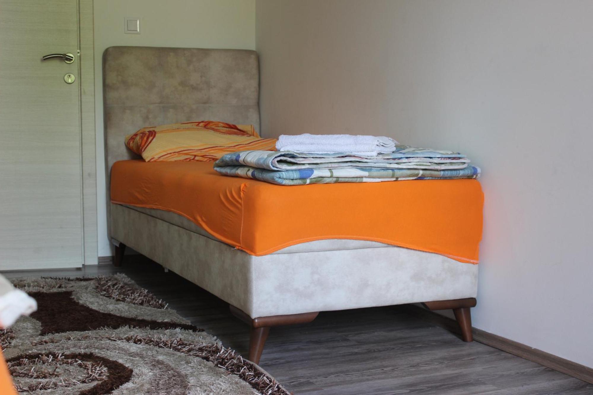 Rea Apartmants