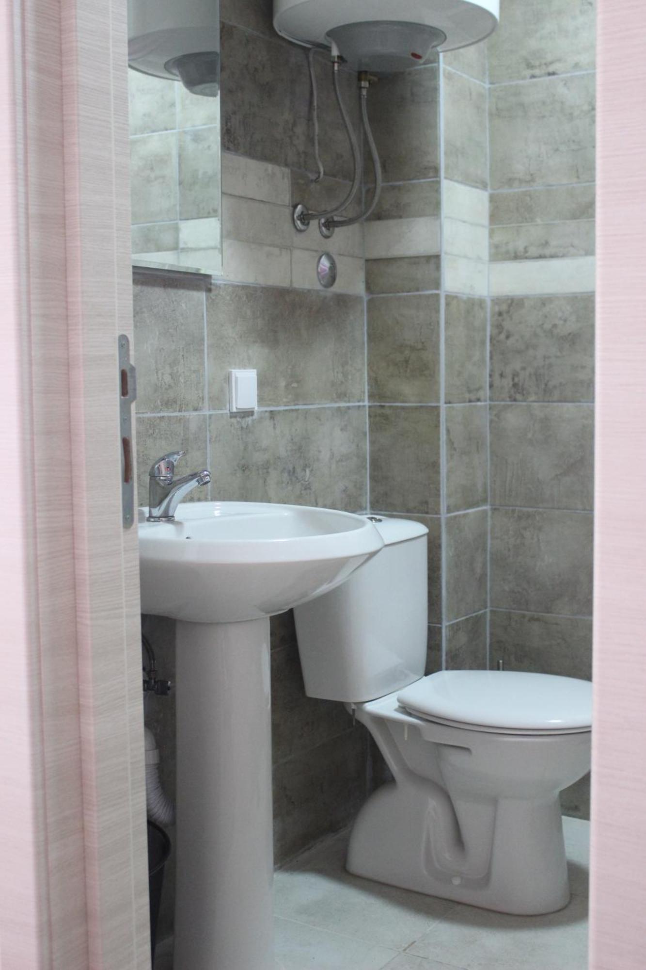 Rea Apartmants *